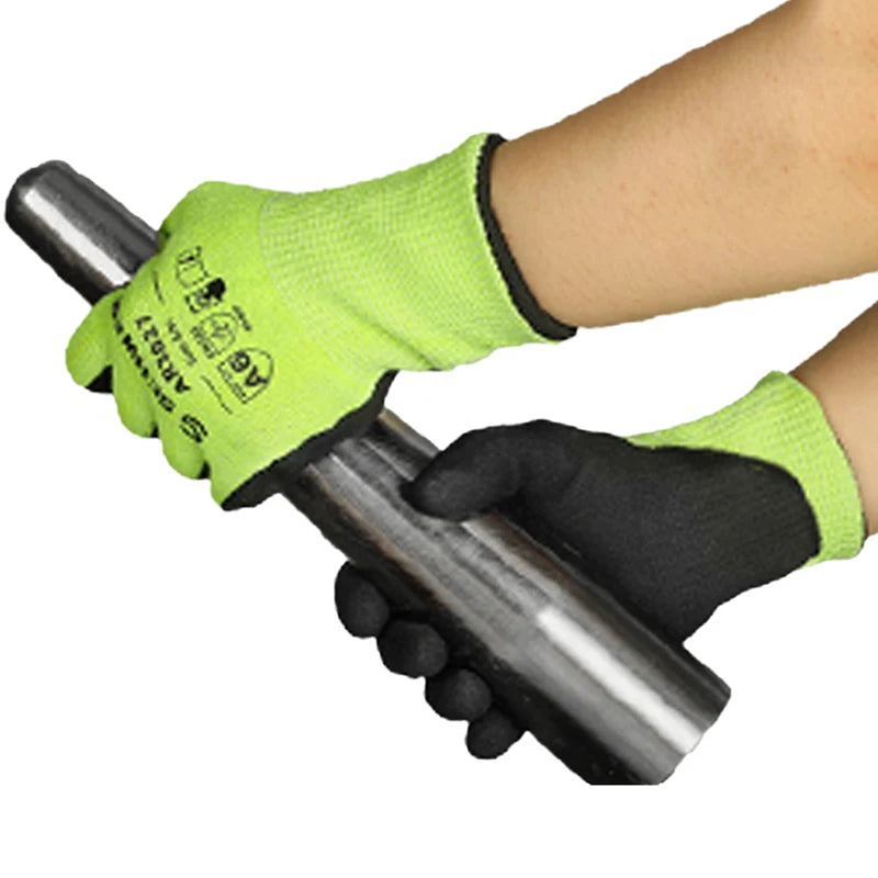 Steel-Wired A6 Gloves Provides anti-cut and anti-stab feature; Non-Slip and Resistant to Wear