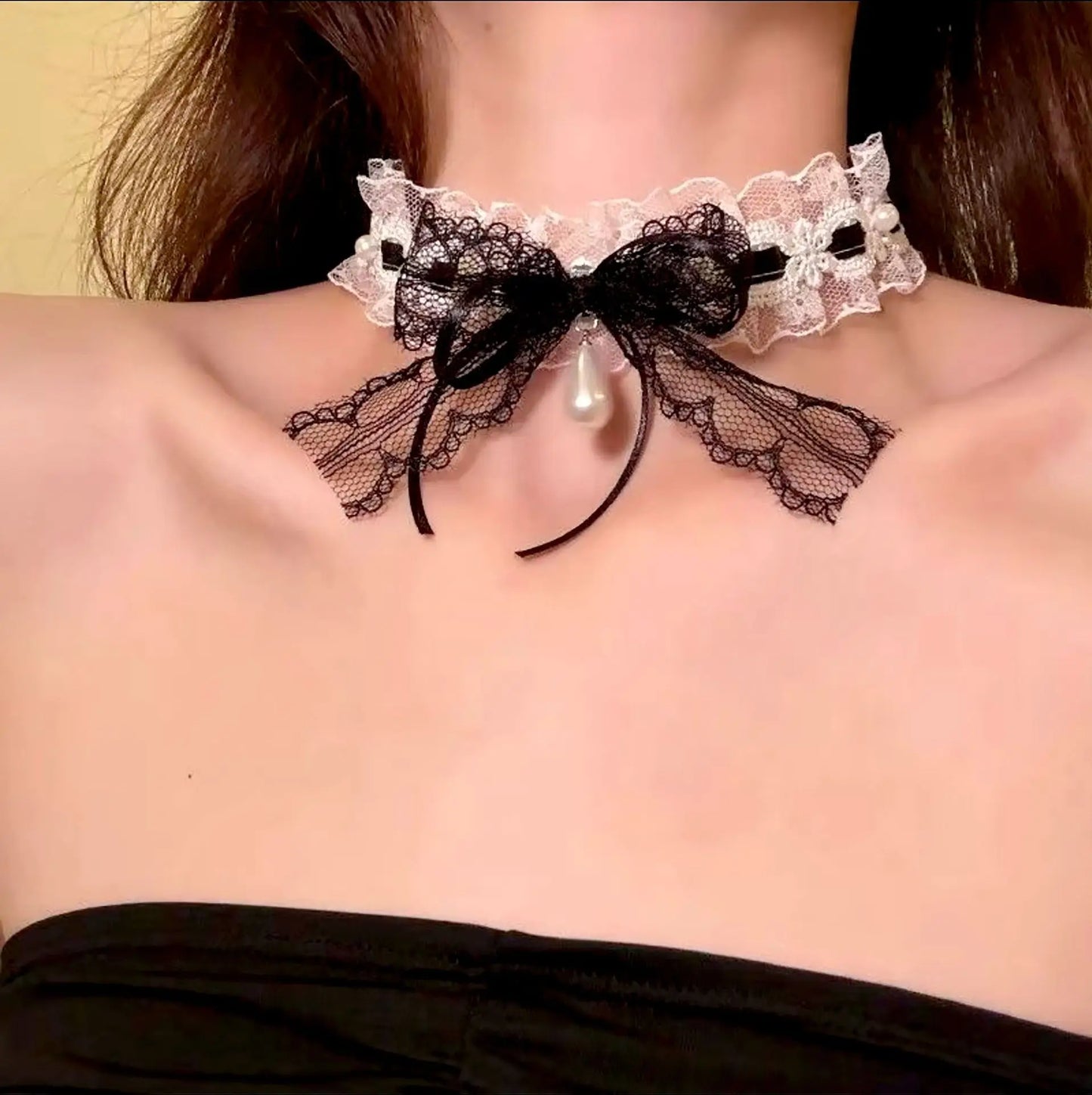 1 Piece Sweet Sexy Schoolgirl Necklace INS Aesthetic Lace Bow Delicate Clavicle Chain for Women White Black Color Gothic Choker