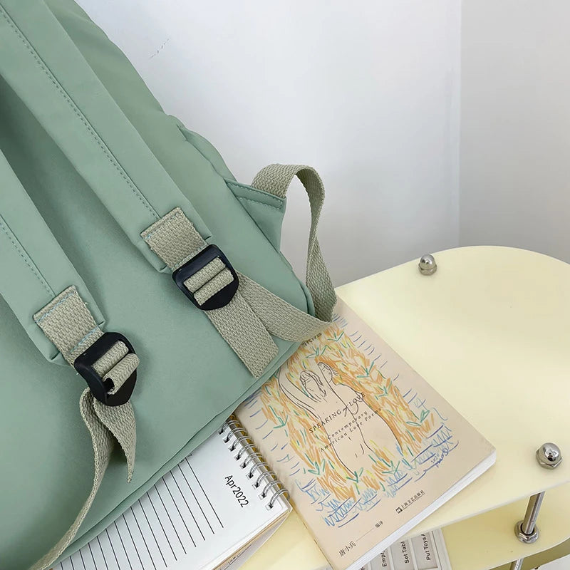 Simple Solid Color Casual Backpack Lightweight and High School Student Bag Multifunctional Backpack Suitable for Travel,School