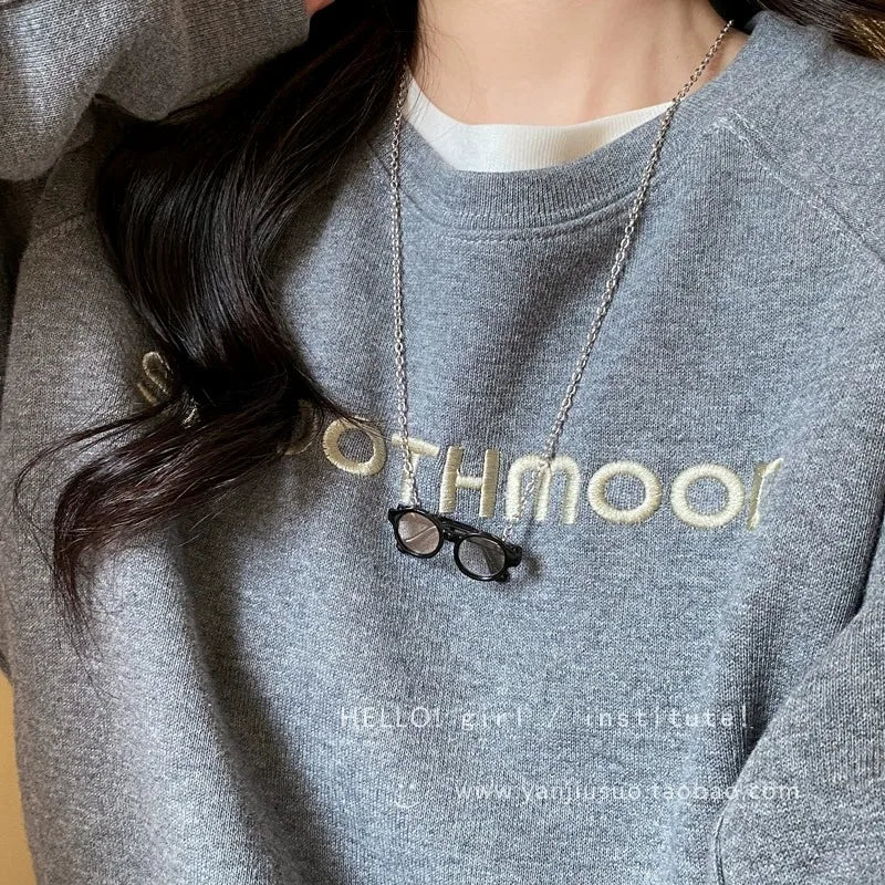 Artistic Glasses Shaped Necklace Niche Design Style Glasses Pendant Necklaces Simple Versatile Jewelry Fashion Necklace Gift