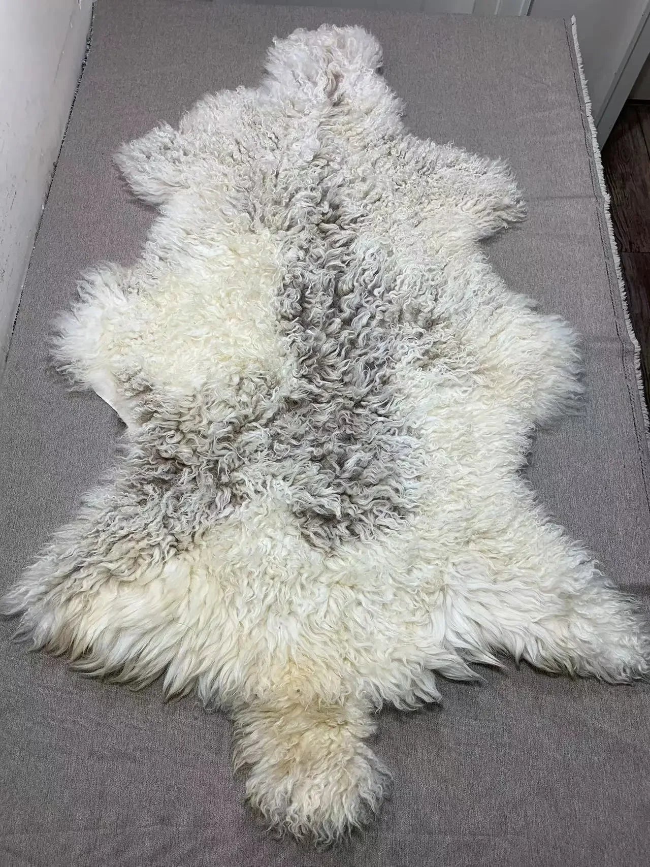 100%Sheepskin Bed Blanaturl sheepskin fur a one-piece orphan pattern sheepskin bedside blanket, leisure sofa cushion whole wool