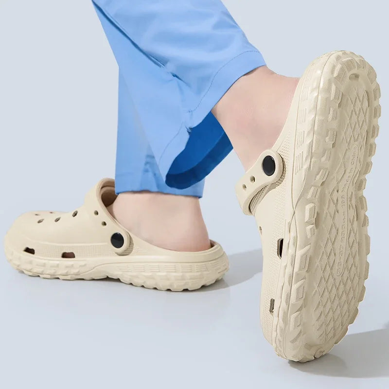 2026 Women and Men's Hole Shoes Summer Non-Slip Outdoor Sandals Closed Toe Shit Feeling Beach Slippers Thick Bottom Soft Bottom