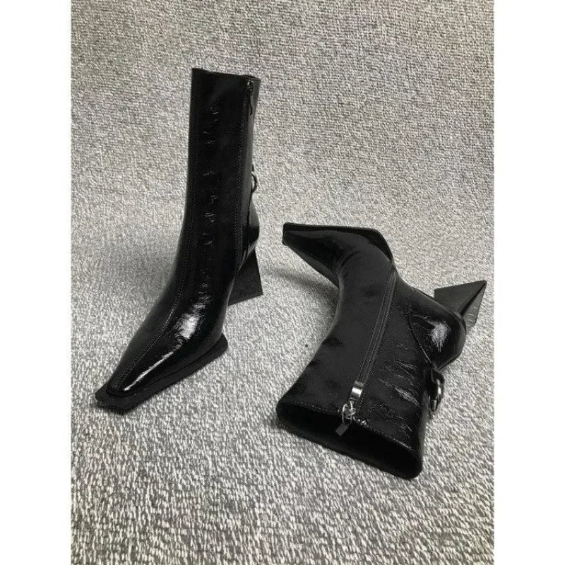 Horse Boots Female Ins Pointed Pink Skinny Boots 2023 Winter New Patent Leather Thick with Fashion High Heel Short Boots