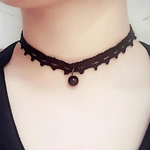 Black Minimalist Choker Necklace with Pendant Women's Fashionable Trend Accessory Lace-Up Necklace
