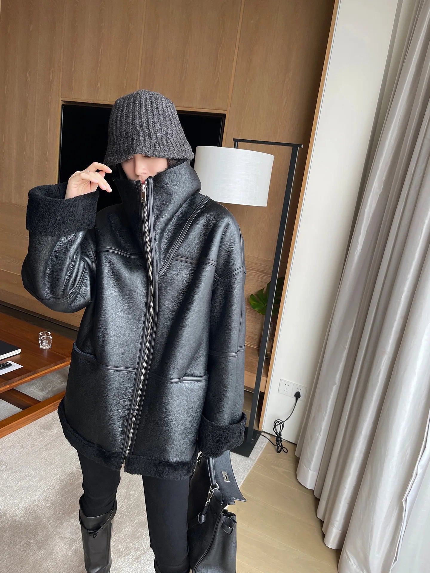 2025 Autumn Winter Fur Integrated Lamb Wool Coat Women's European And American Street Temperament Fashion Locomotive Fur Coat