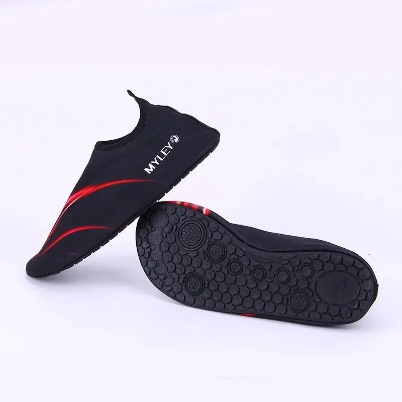 Water Shoes Men and Women Beach Camping  Adult Flat Soft Walking Lover Yoga  Sneakers Zapatos De Mujer Barefoot Shoes