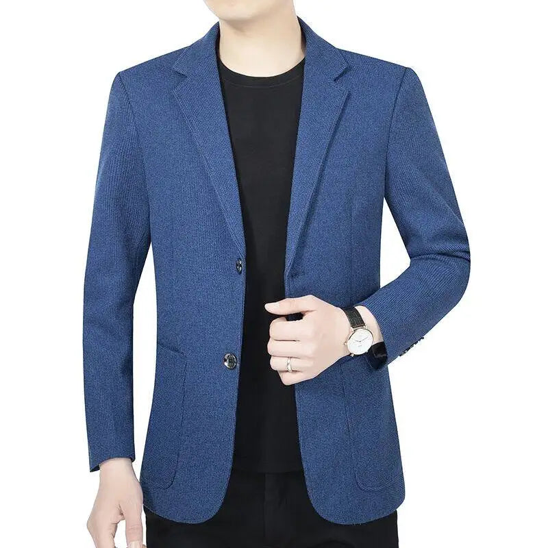 Men's woolen suit spring and autumn jacket is fashionable, cool and versatile. It is a solid-color checkered flat lapel short to
