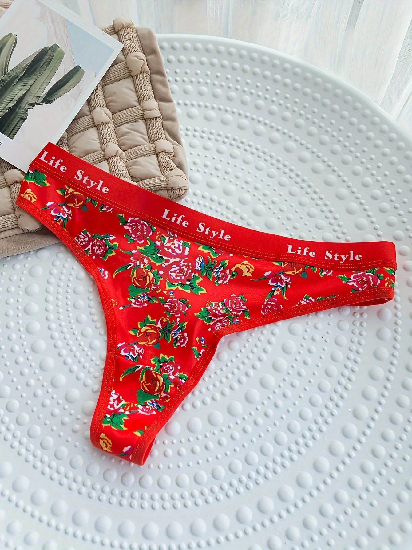 5 pairs of Chinese Northeastern flower-style women's thongs with English belts and pure cotton underpants