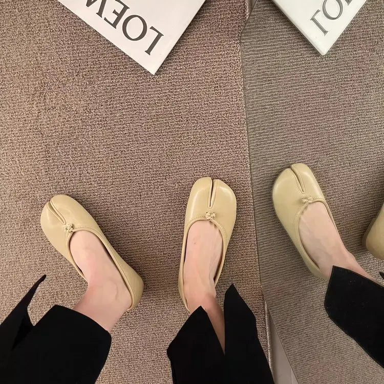 Korean Style Horse-Shoe Split-Toe Women's Shallow Mouth Single Shoes New Slip-On Pig's Trotters Versatile Grandma Flat Loafers