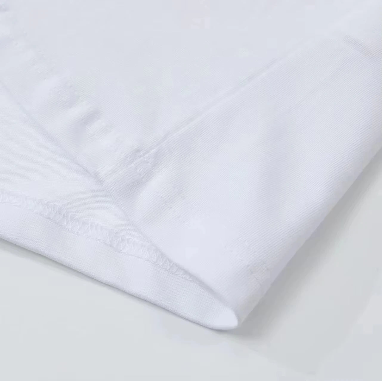 The Latest Men's Pure Cotton T-shirt Is Comfortable, Breathable and Of High Quality. It Is A Luxury Brand for Beach Travel  2025