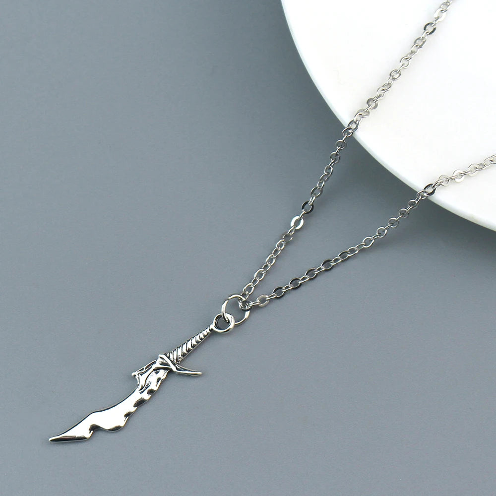 Anime Solo and Leveling Series Necklace Exquisite Fashion Short Blade Model Cosplay Pendant Necklace Trendy Jewelry Presents ﻿