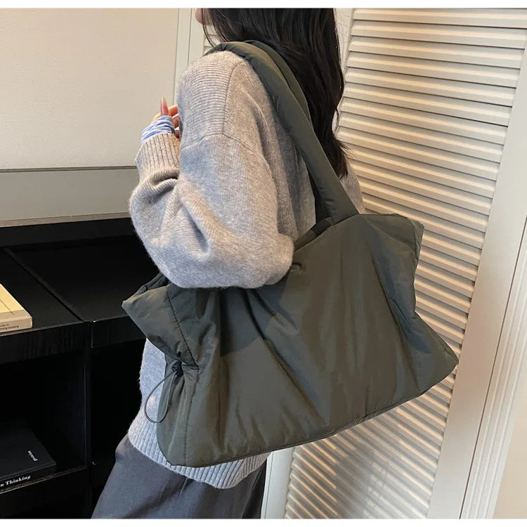 Women Nylon Bucket Shoulder Bag Large Capacity Tote Bag Fall Winter Versatile Cotton-padded Handbag Guangzhou High Quality Bag