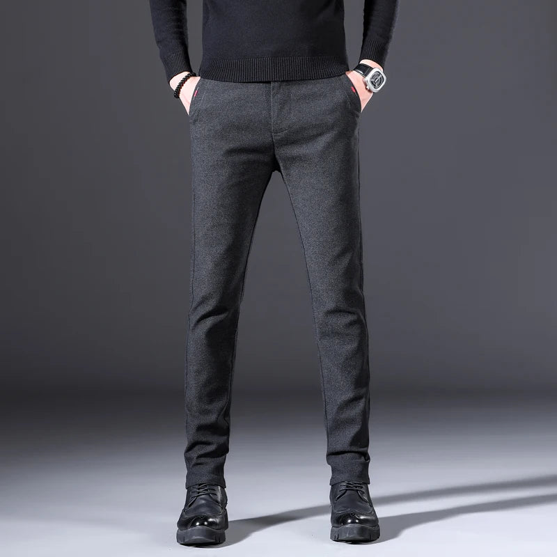 In the autumn of 2025, men's casual pants are slimming, fashionable, cool and versatile. Solid straight-leg Korean-style busines