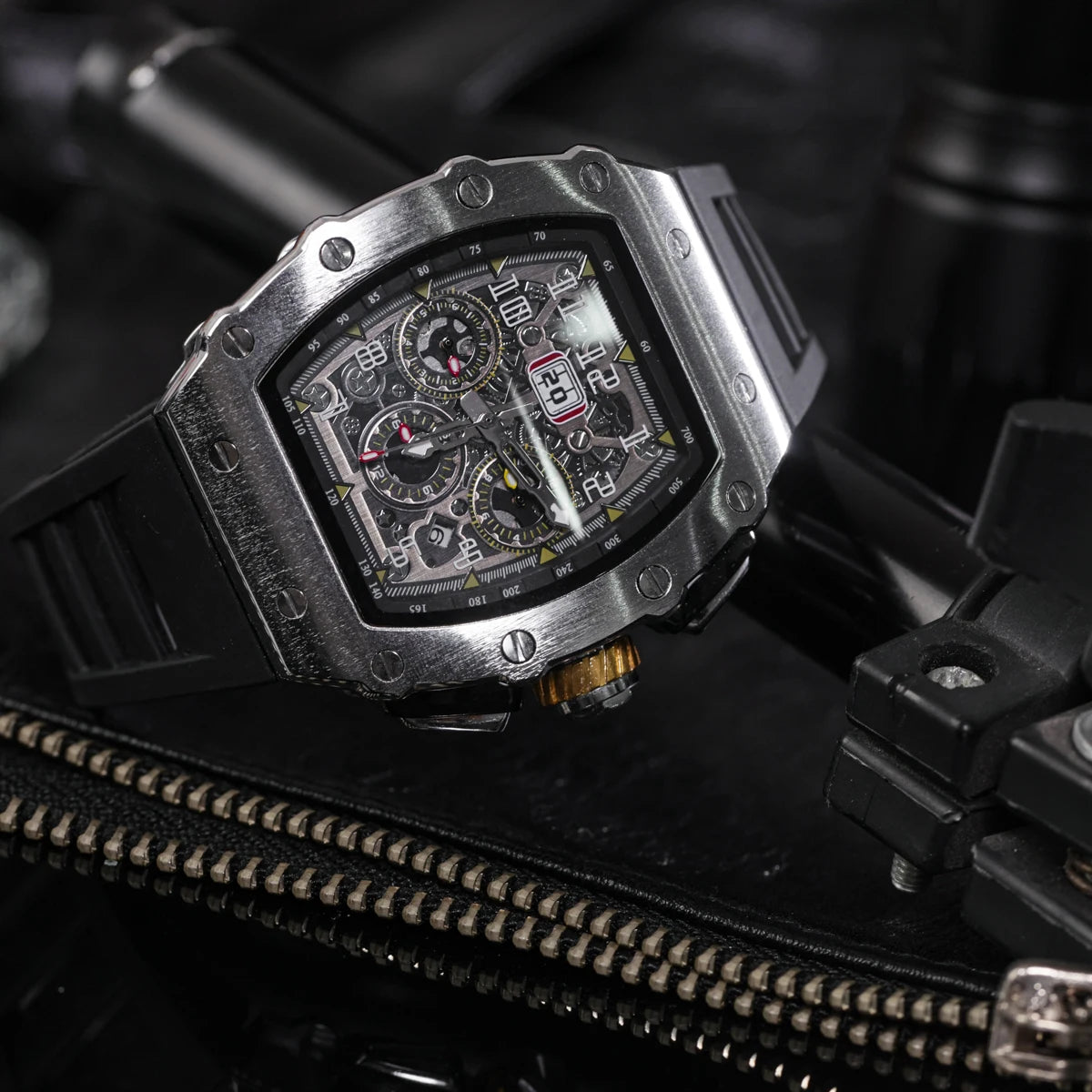 Fully automatic mechanical watch men's large dial men's trendy and fashionable wine barrel shaped mechanical watch sports men's