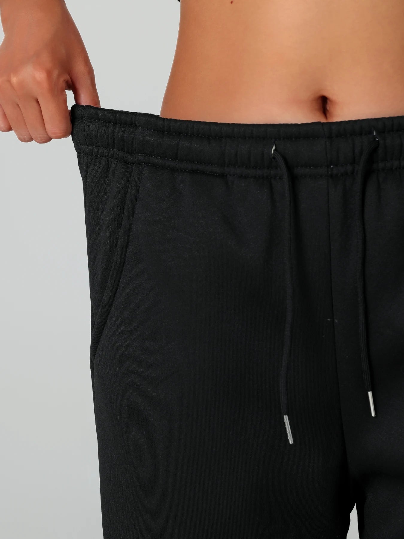 One pair of women's long pants for autumn and winter, thickened with fleece, warm solid color casual sportswear, with pockets