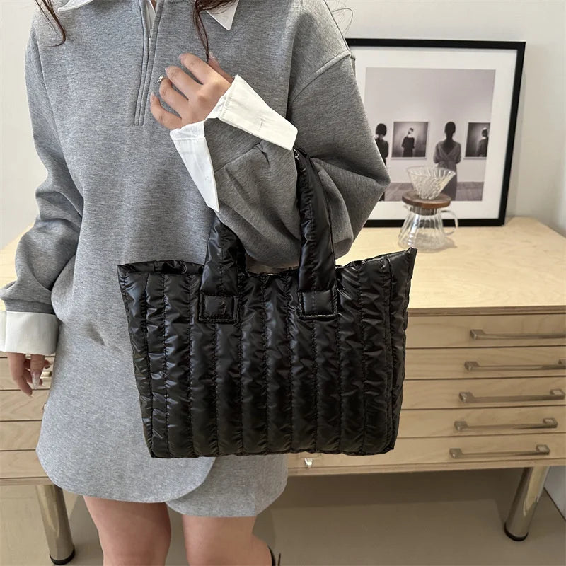 Ladies Tote Bags Large Capacity Cotton Padded Bag Solid Color Casual Fashion Nylon Elegant for Handbag