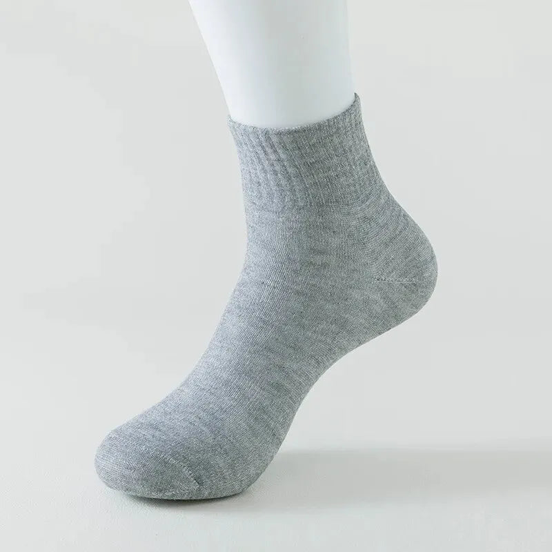 5/8 Pairs of MEN'S AND WOMEN'S Black Cotton Business Mid Length Soft and Warm Autumn/winter Solid Color Casual Socks