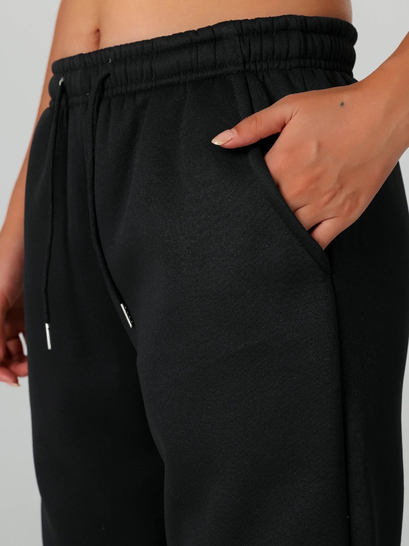 One pair of women's long pants for autumn and winter, thickened with fleece, warm solid color casual sportswear, with pockets