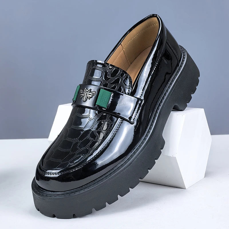 New Leather Shoes Men's Round Toe Thick soled Formal Shoes Loafers Non Slip Fashion Light luxury college Business Casual Shoes