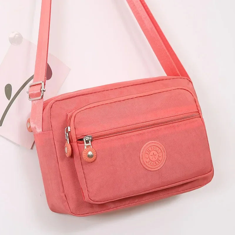 Fashionable Crossbody Bags for Women Leisure Shoulder Bag with Adjustable Shoulder Strap Zipper Closure Suitable for Daily Use