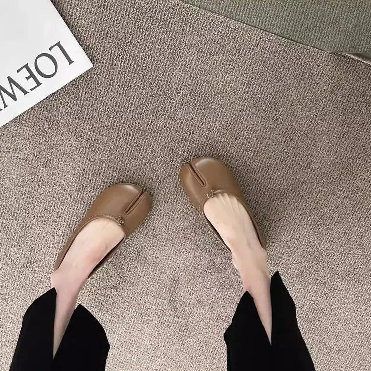 Korean Style Horse-Shoe Split-Toe Women's Shallow Mouth Single Shoes New Slip-On Pig's Trotters Versatile Grandma Flat Loafers