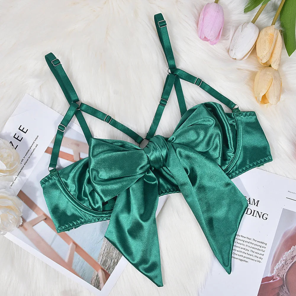 Lingerie's new hot selling European and American lingerie with exquisite bow and hollow out sexy three piece set with steel ring