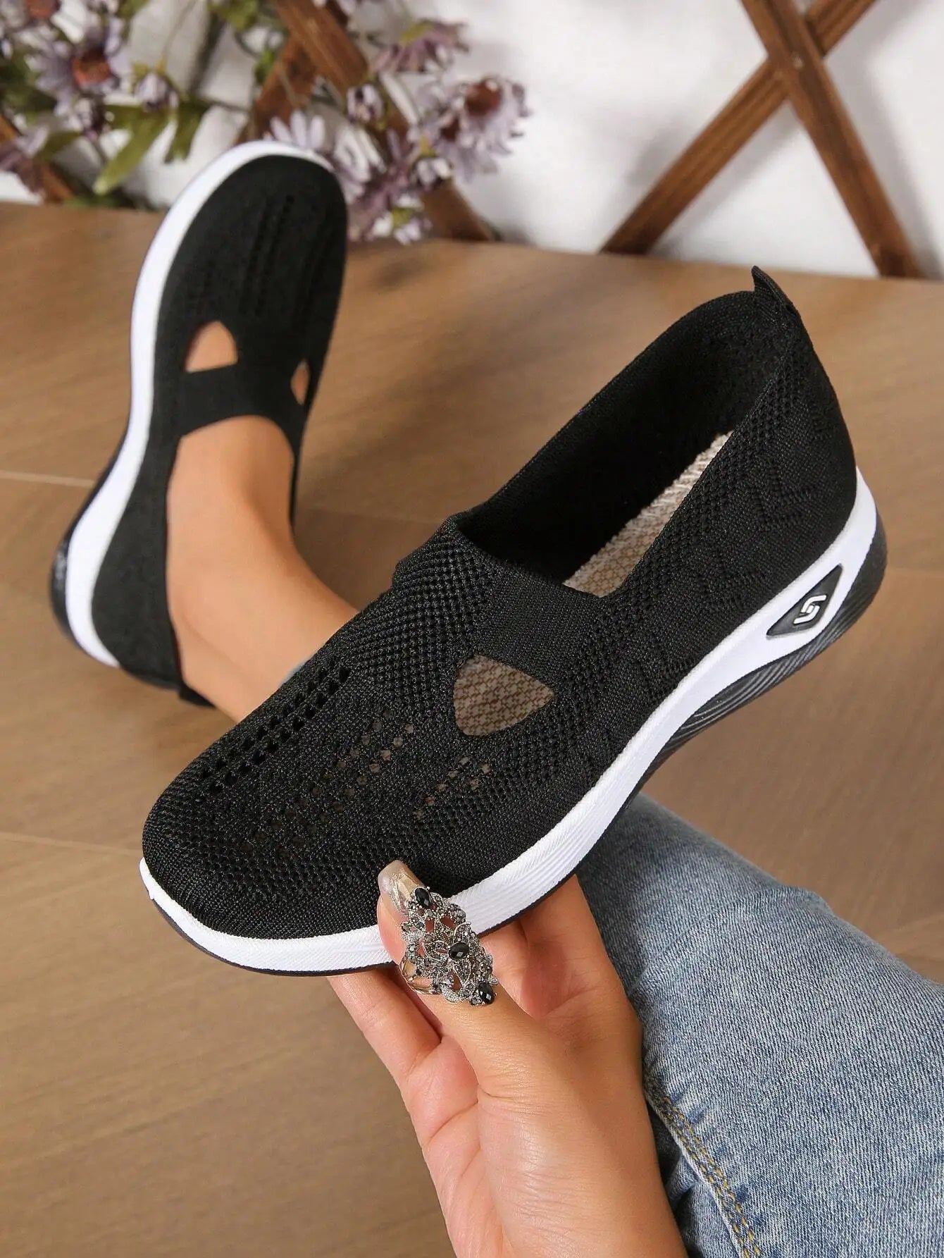 women's summer shoes - casual sneaker, simple, Lightweight, breathable, one-foot pedal women shoes sale shoes with free shipping