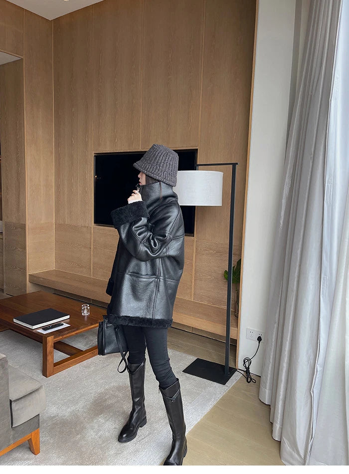 2025 Autumn Winter Fur Integrated Lamb Wool Coat Women's European And American Street Temperament Fashion Locomotive Fur Coat
