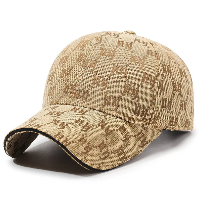 Elegant and Trendy White Baseball Cap: A Blend of Style and Versatility