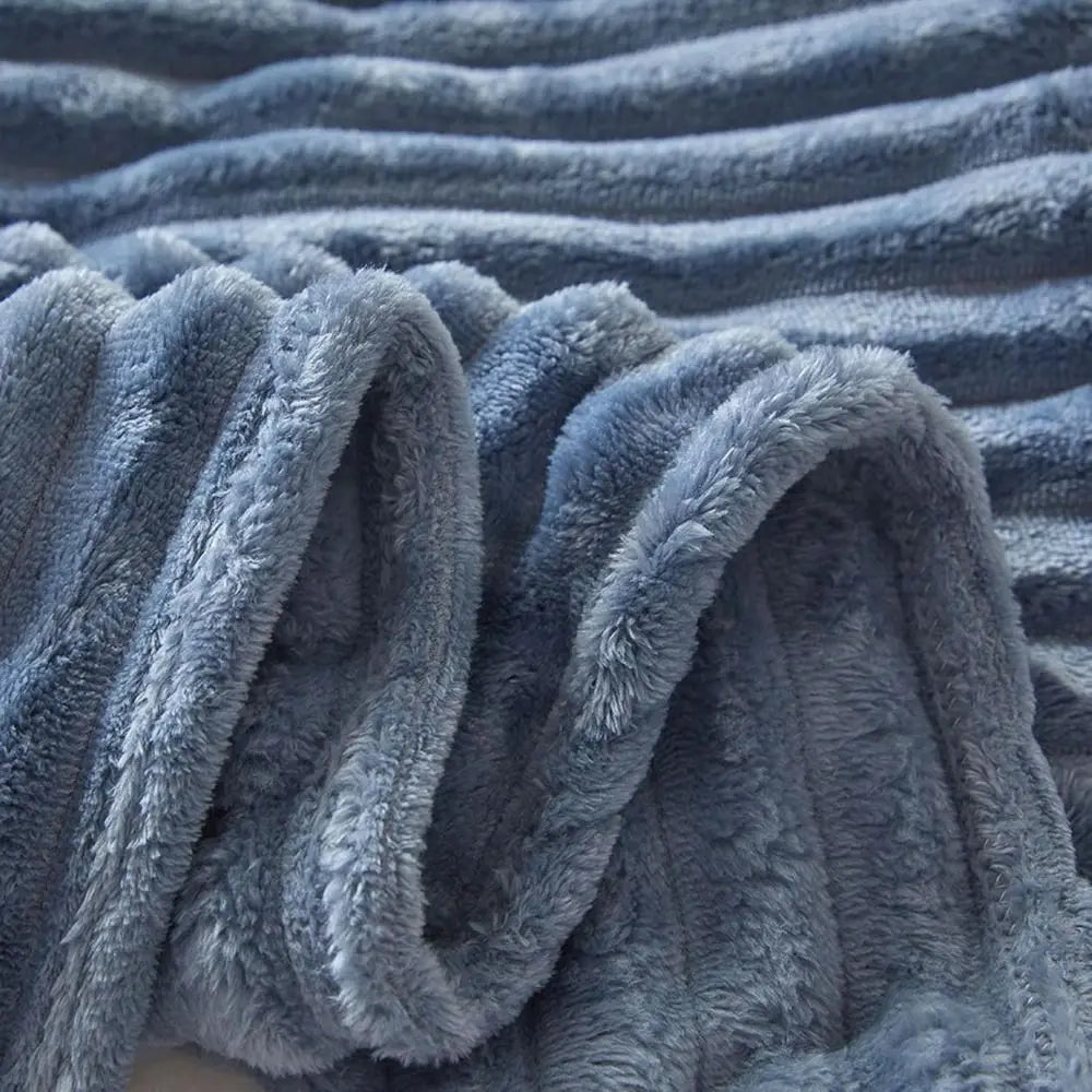 Ultra Soft Fleece Bed Throw Blankets for Lunch Rest Double Sided Warm Blanket Skin-Friendly Warm Conditioning Quilt Breathable
