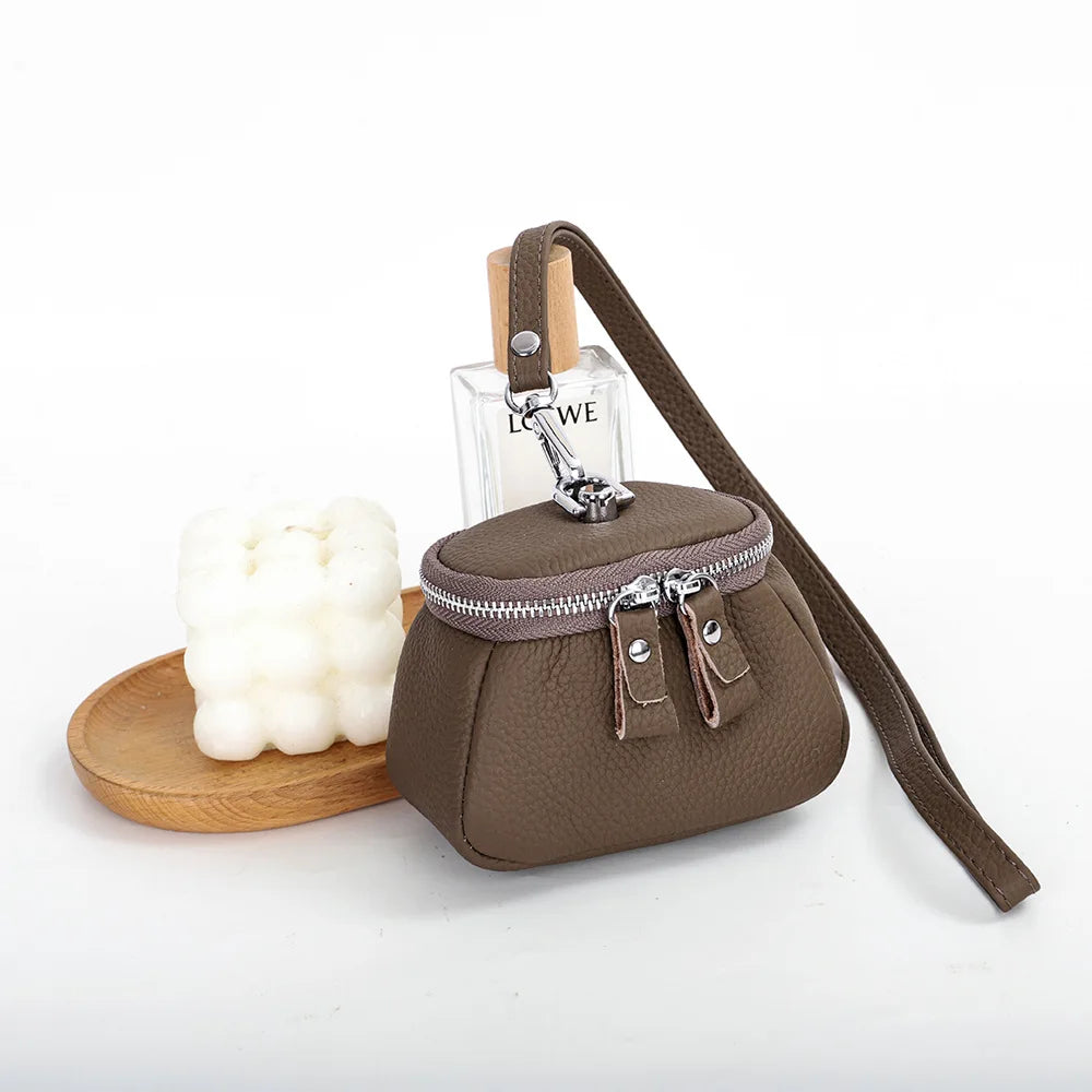 Ladies Genuine Leather Cosmetic Bag Fashion Cosmetic Case Makeup Bag Women Clutch Mini Toiletry Bag Cosmetic Pouch with Lanyard