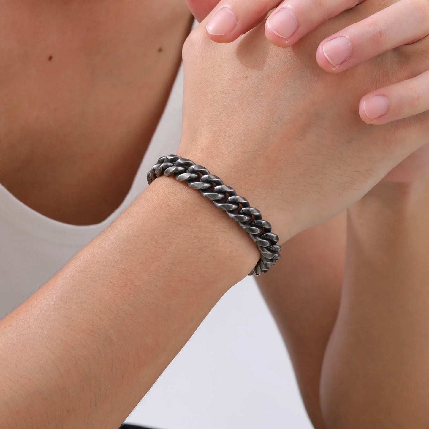 Retro Cuban Chain Bracelets for Men,Vintage Antique Stainless Steel Curb Dome Link Wristband,Rock Punk Stylish Jewelry Gifts