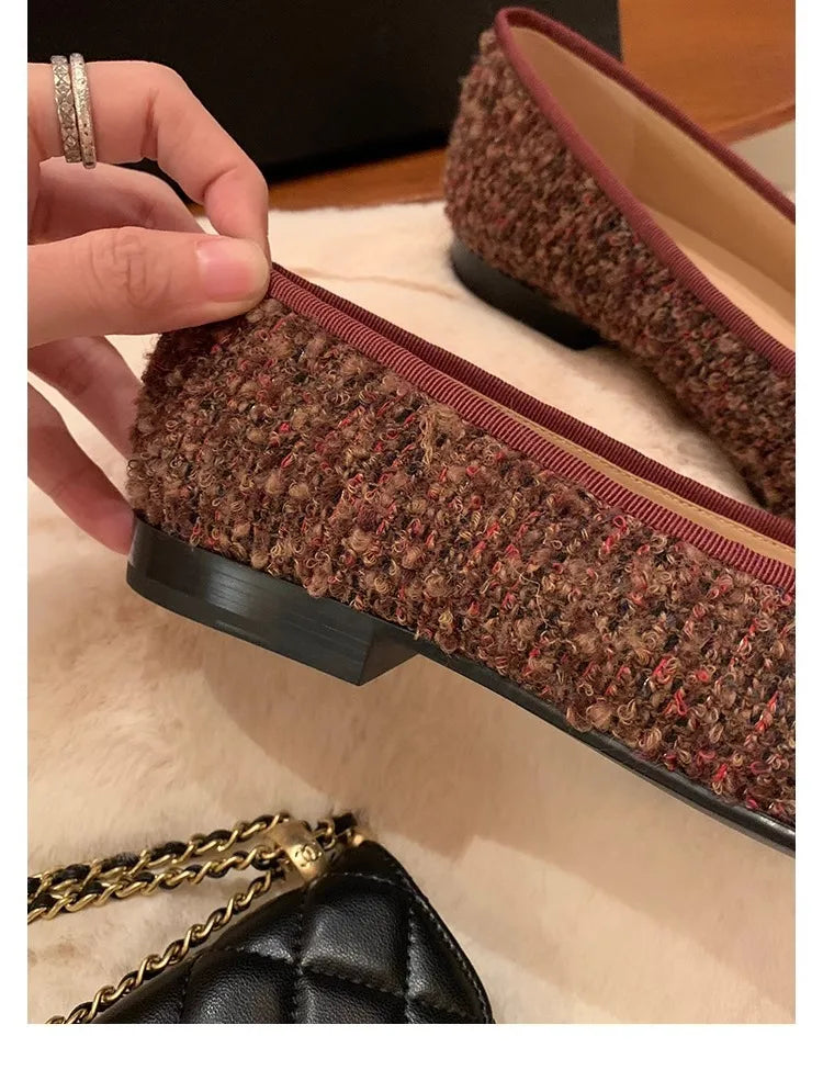 Flat Shoes for Women 2025 Spring and Autumn Round Toe Color Blocked Butterfly Bow Velvet Light Mouth Fashionable Single Shoe