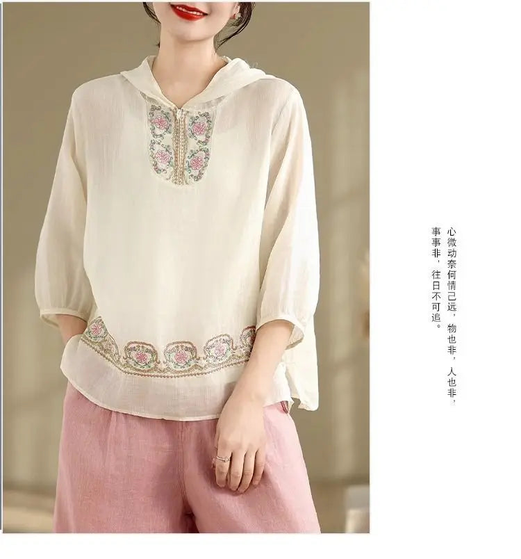 Summer New Embroidered T-shirt Casual Versatile Seven Sleeve Temperament Hoodie Lightweight Hoodie Top for Women