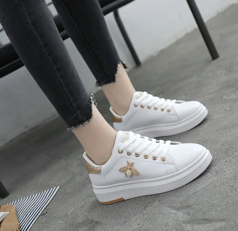 Mujer Women Platform Shoes High Quality Little bee Soft-sole Casual Shoes Female Skatboard Shoe Outdoor No Slip Walking Footwear