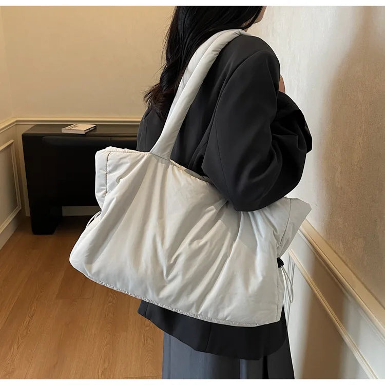 Women Nylon Bucket Shoulder Bag Large Capacity Tote Bag Fall Winter Versatile Cotton-padded Handbag Guangzhou High Quality Bag