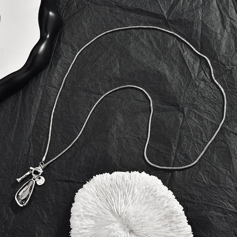 New Long Necklace Female Sweater Chain Irregular Crystal Pendant Charms Choker Necklace for Women Elegant Jewelry Gifts