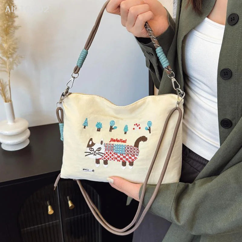 Ladies Tote Bag Lazy Ins Wind Japanese Embroidery Fashion Joker Large-capacity Durable Shoulder Bag Commuter Messenger Bag