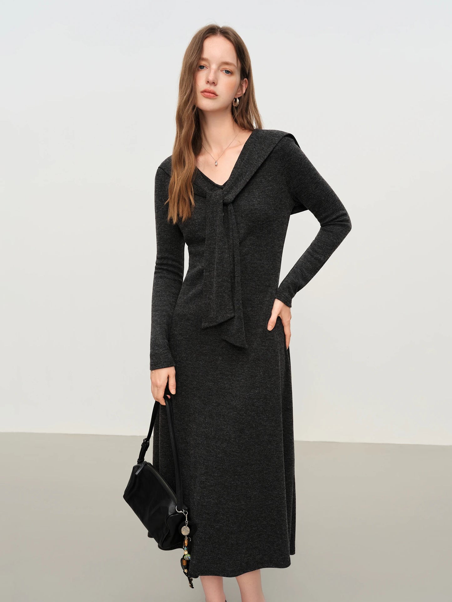 FSLE French Style Design Shawl V-neck Dress 2025 Autumn and Winter Slimming A-line Knitted Clothing Female Elegant Leisure