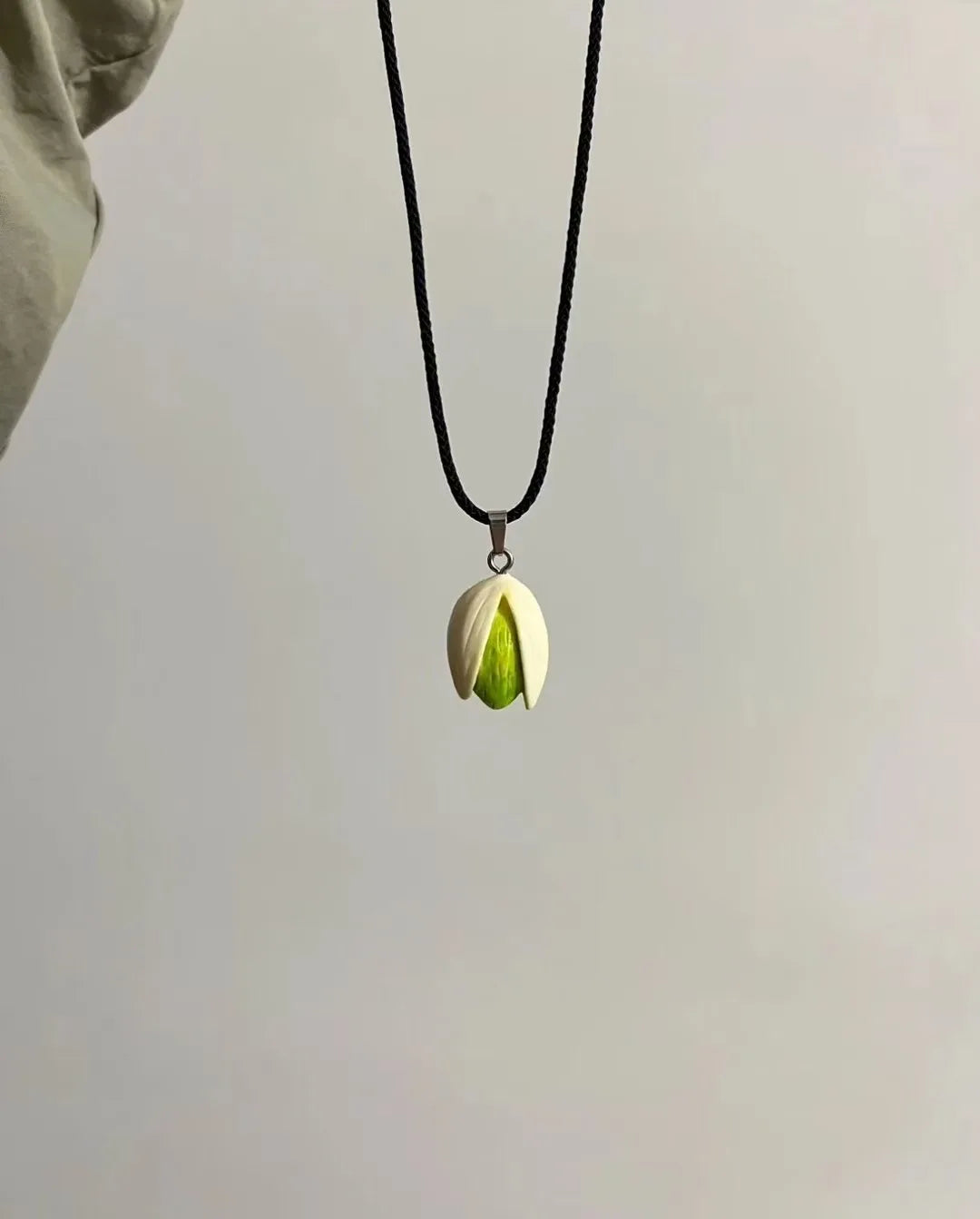 Fashionable Pistachioes Pendant Necklace Portable Comfortable Jewelry Pieces for Daily Wear and Special Occasions
