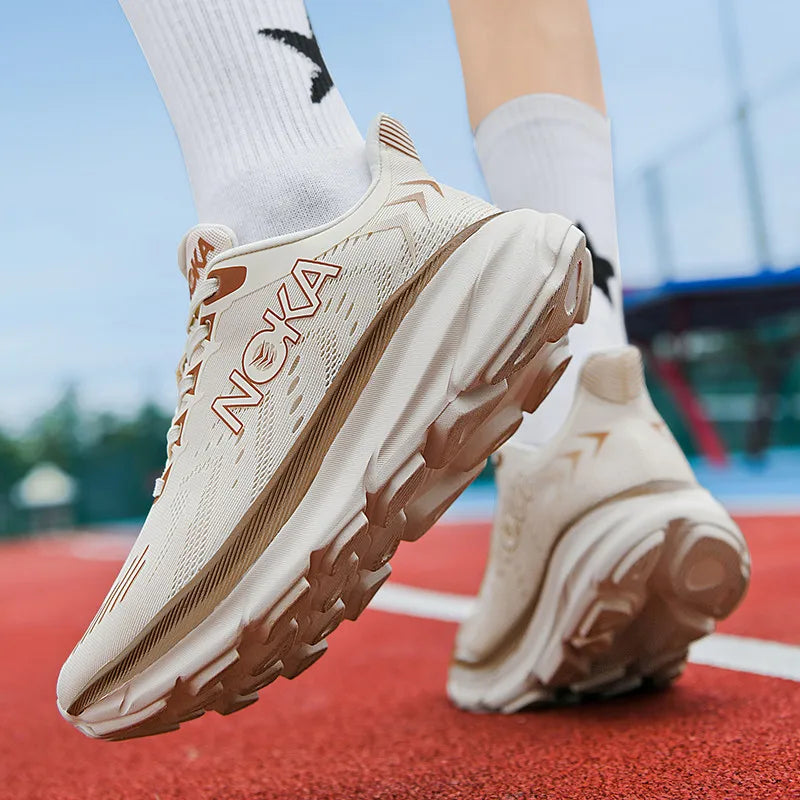 2025New Running Shoes Men Women Breathable Running Footwears Light Weight Walking Shoes Luxury Gym Sneakers Outdoor Sport Tennis