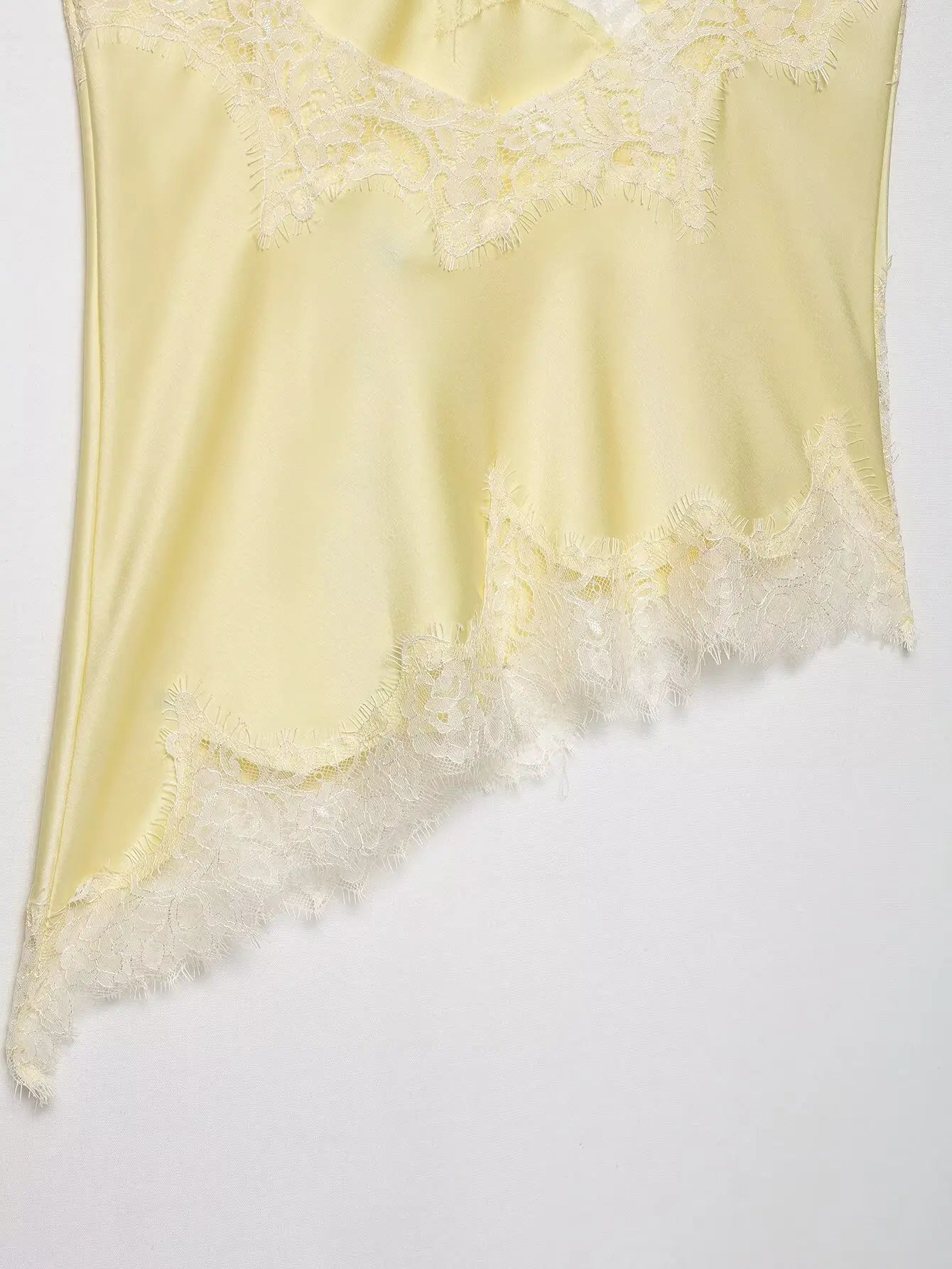 HH Summer Women Chic Sexy Lace Spliced Suspender Tops Woman V-neck Sleeveless Backless Hollow Asymmetrical Hem Design Top