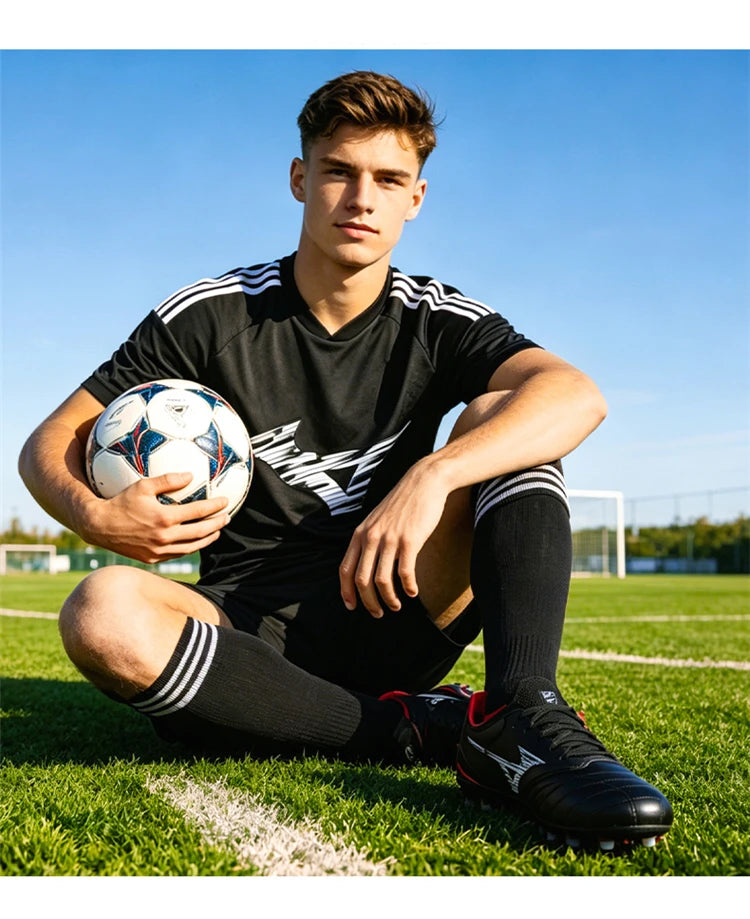Soccer Shoes Men's Football Boots Grass Training Sports Society Soccer Cleats Non-slip Football Field Boot Crampons De Football