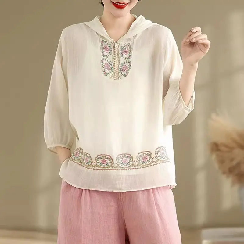 Summer New Embroidered T-shirt Casual Versatile Seven Sleeve Temperament Hoodie Lightweight Hoodie Top for Women