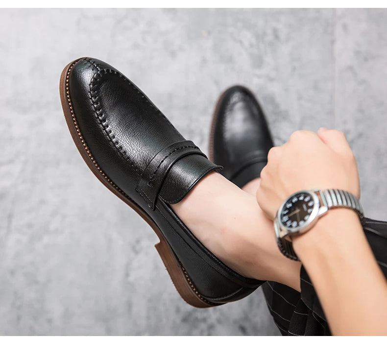 High Quality Formal Shoes For Men Loafers Men Business British Wedding Social Leather Shoes Men’s Dress Shoes Leather Shoes Male
