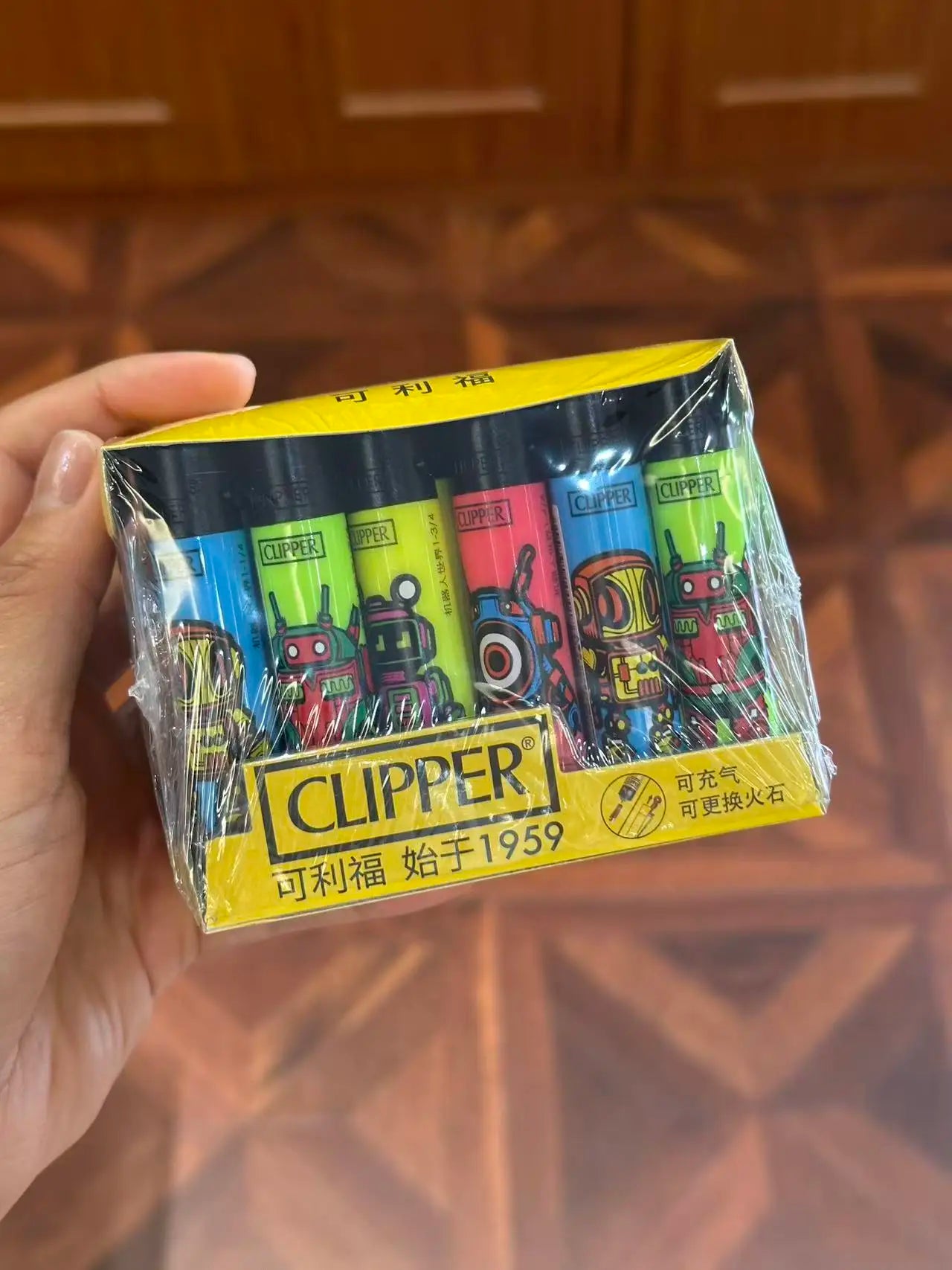 Clipper Lighter Grinding Wheel Mini Lighter Butane Flashlight Lighter (24pcs) Men's Small Tools Cool Gift Cigarette Accessories