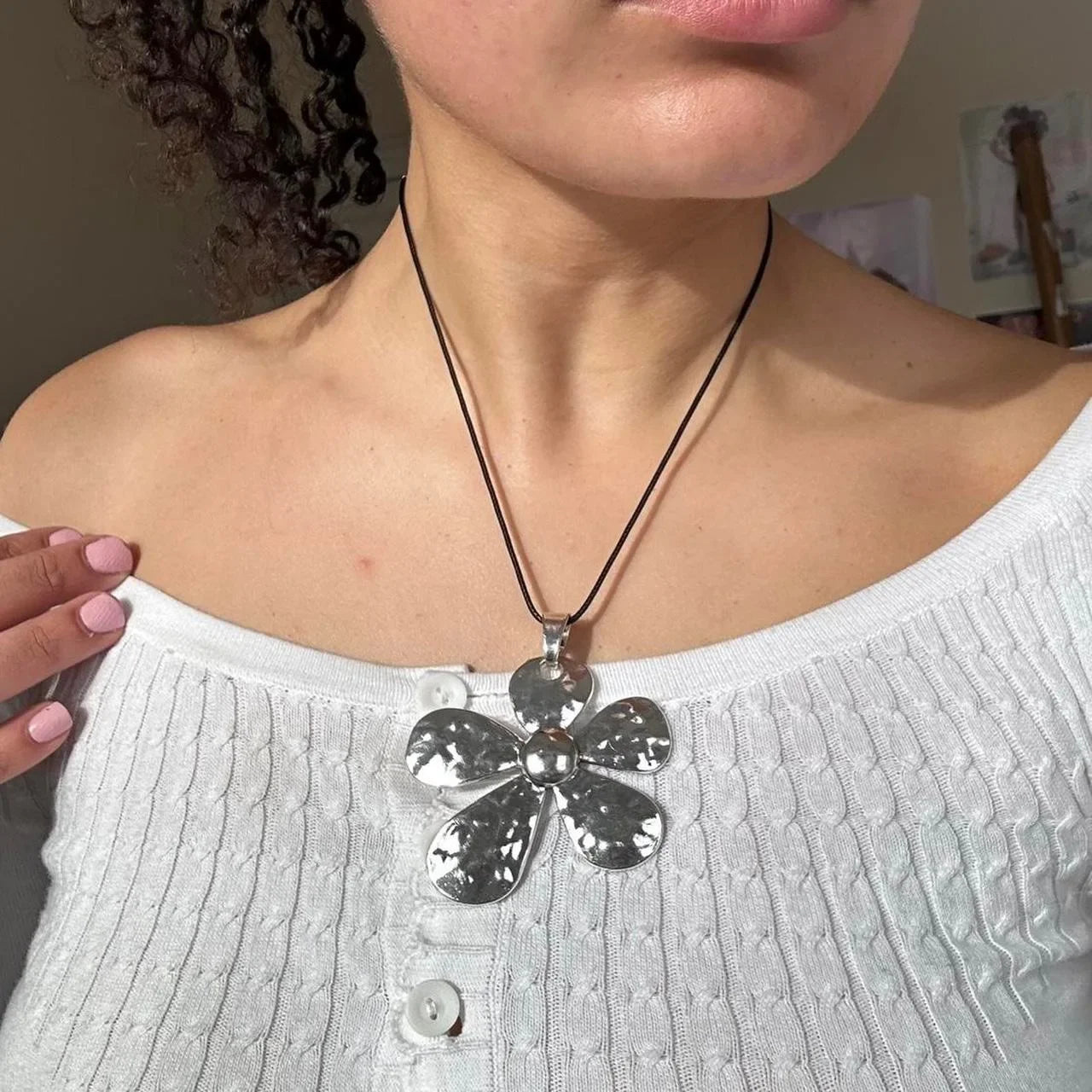 European and American New Exaggerated Irregular Flower Necklace Retro Simple Pendant Collar Chain
