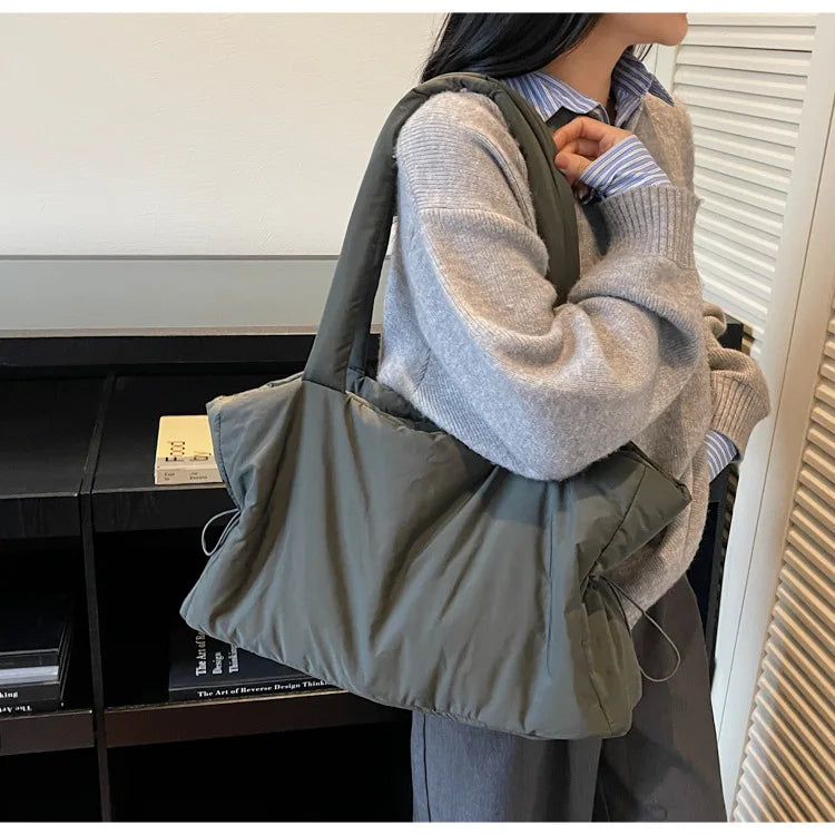 Women Nylon Bucket Shoulder Bag Large Capacity Tote Bag Fall Winter Versatile Cotton-padded Handbag Guangzhou High Quality Bag