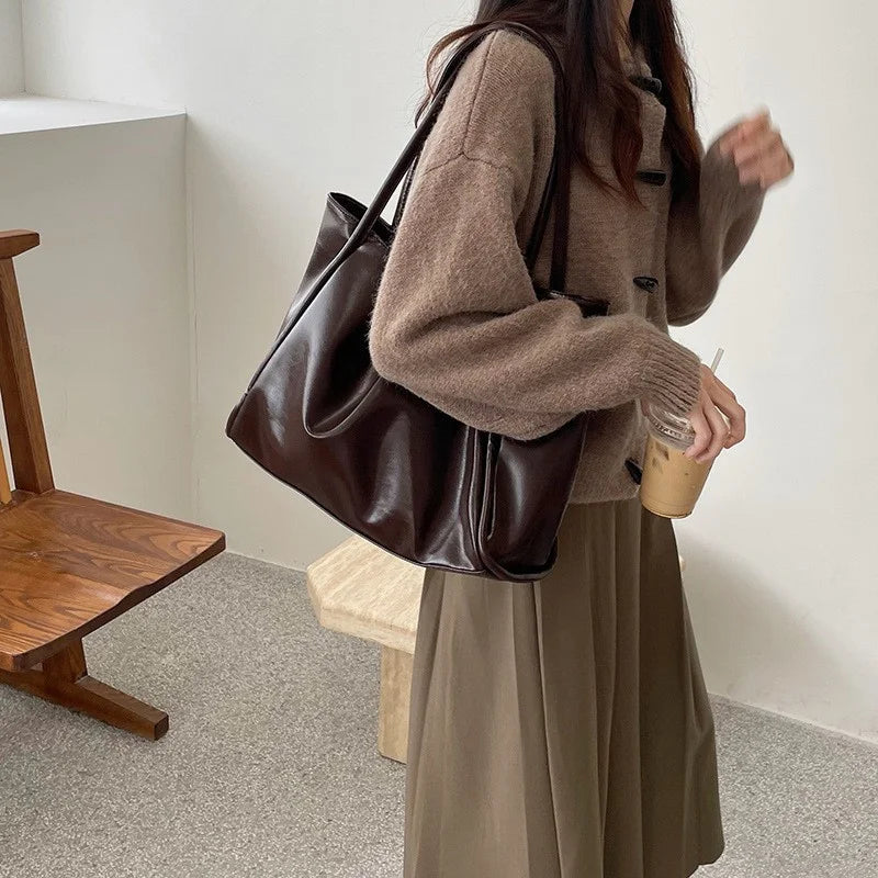 Women Tote Bag Fashion Underarm Pouch Large Capacity Soft Pu Leather Shoulder Bag Retro Crossbody Bag Casual Portable BucketBags