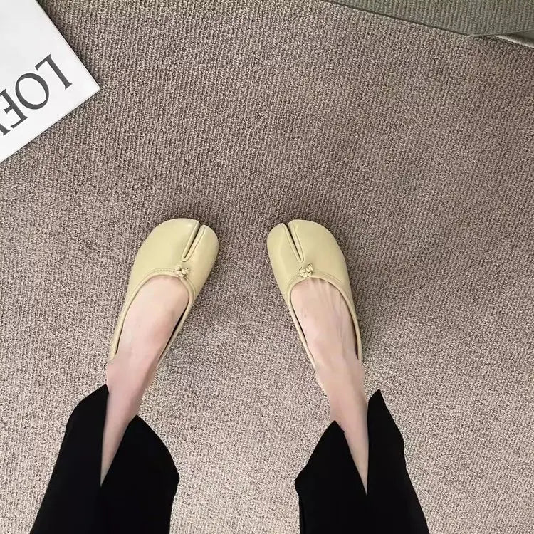Korean Style Horse-Shoe Split-Toe Women's Shallow Mouth Single Shoes New Slip-On Pig's Trotters Versatile Grandma Flat Loafers